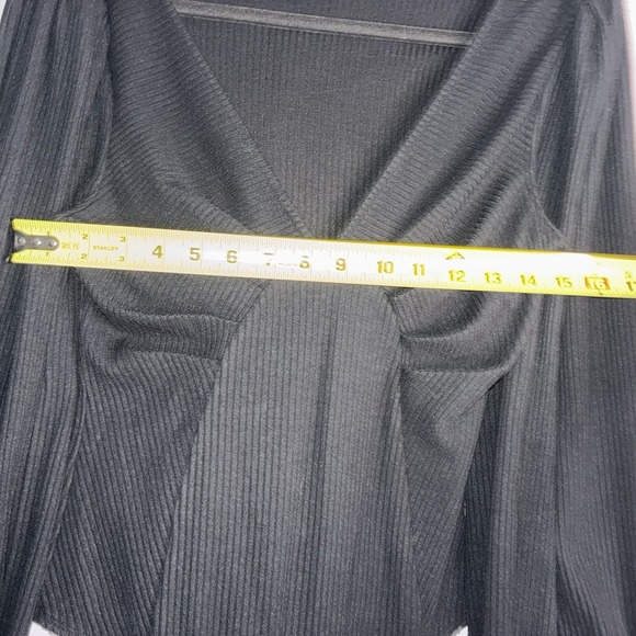 Majorelle Revolve Women's Medium Black Ribbed Long Puff Sleeve Bodysuit V Neck - Picture 6 of 8